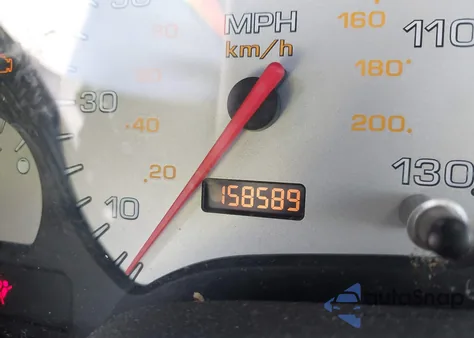 2004 Saturn L300 2 z USA, uszkodzony, nr VIN 1G8JD54R24Y515548